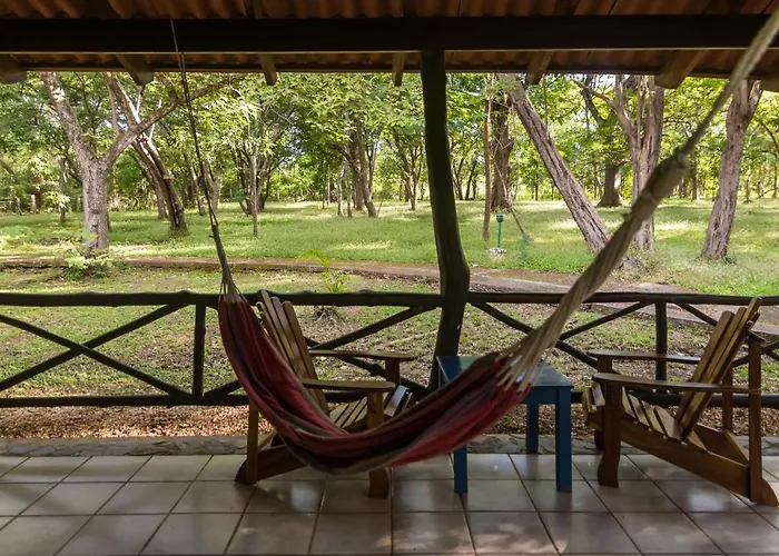 Hotel Cabinas Olas Playa Avellana