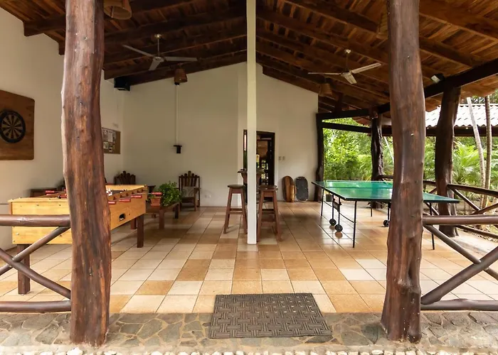 Hotel Cabinas Olas Playa Avellana